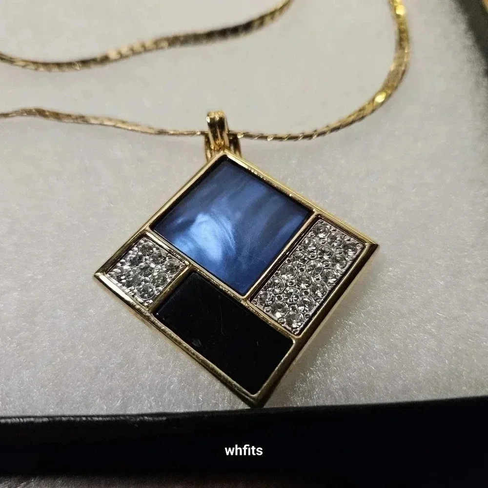 Yves Saint Laurent Blue Square and Rhinestone Gold Tone pendant - Picture 2 of 6